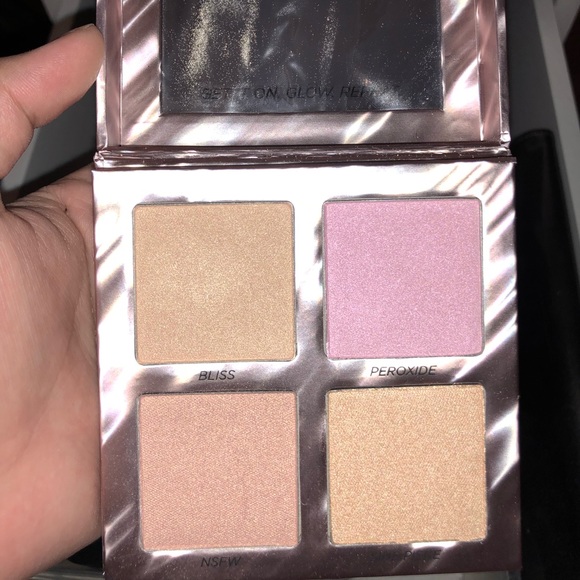Urban decay after glow palette - Picture 2 of 2